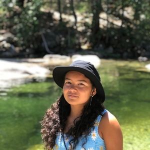 Meet your Posher, Xochitl